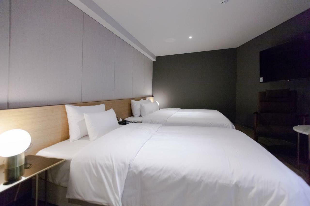 Brown-Dot Hotel Hadan Pusan Zewnętrze zdjęcie