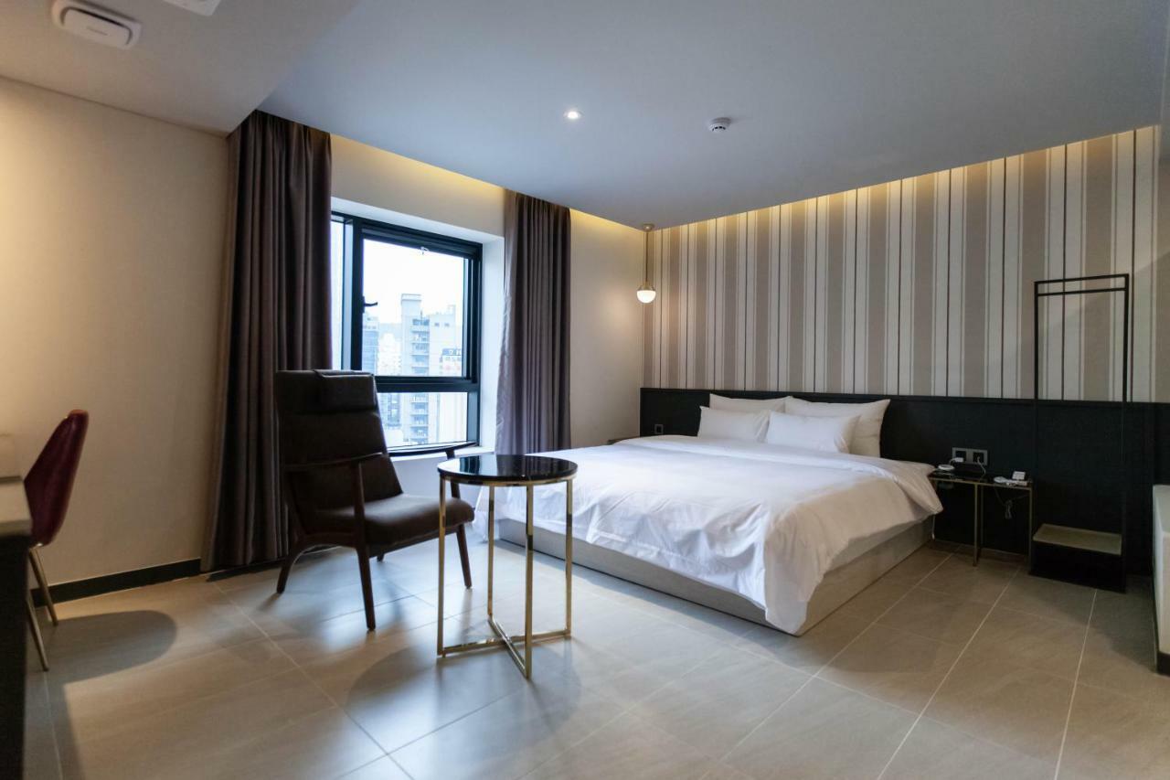 Brown-Dot Hotel Hadan Pusan Zewnętrze zdjęcie